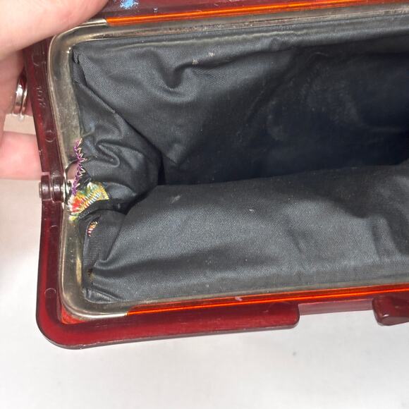 Vintage 1950s Tapestry Clutch Change Purse Kiss Lock Black Floral Lucite AS IS - Picture 10 of 16